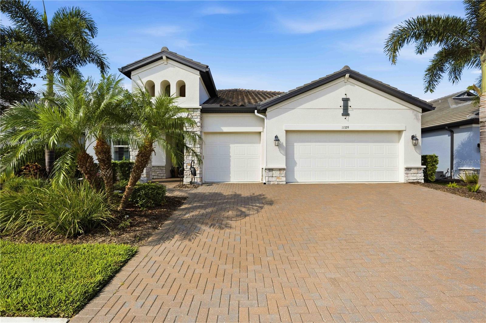 11329 MONTSERRAT DR - Photo 1