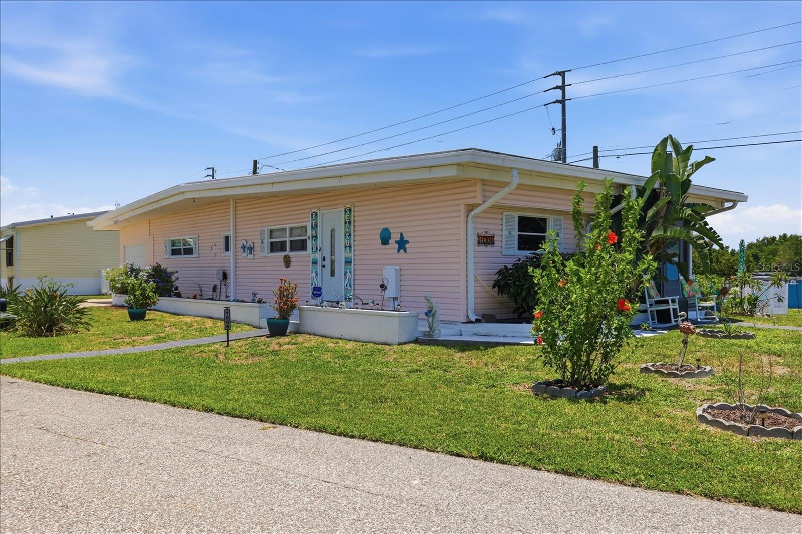 1006 42ND AVENUE DR E - Photo 1