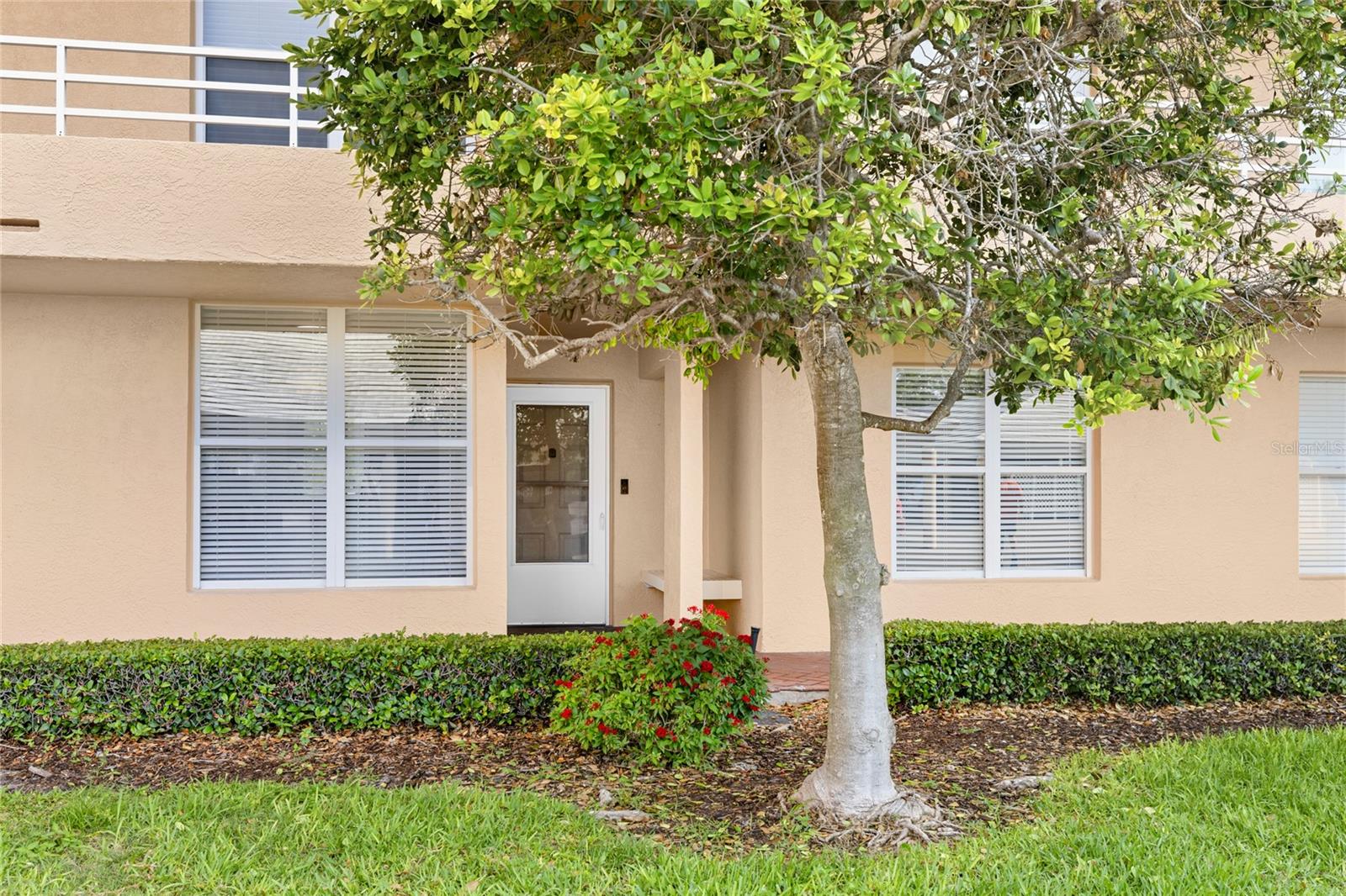 4550 PINEBROOK CIR #106 - Photo 1