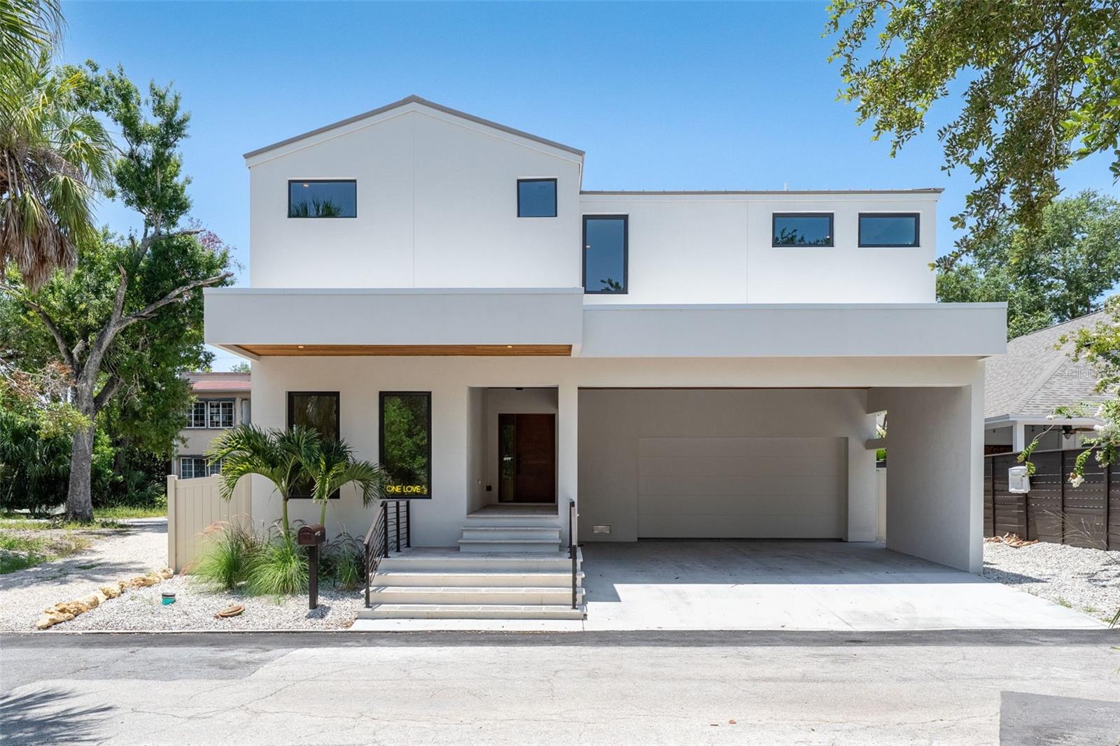 1680 CHERRY LN - Photo 1