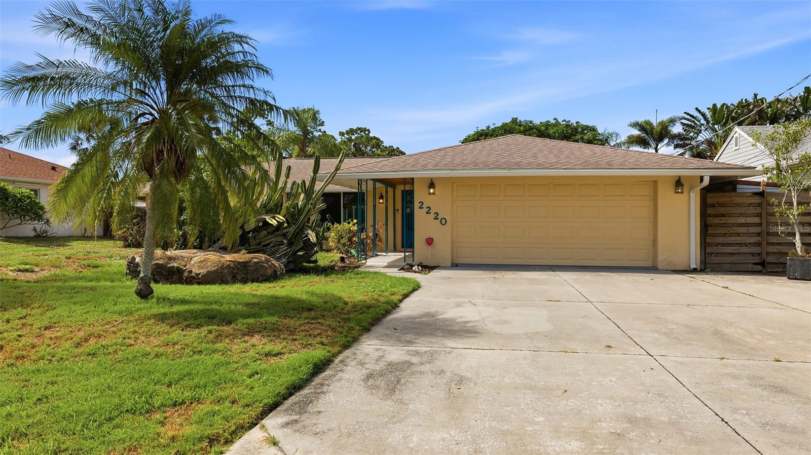 2220 DOUD ST - Photo 1