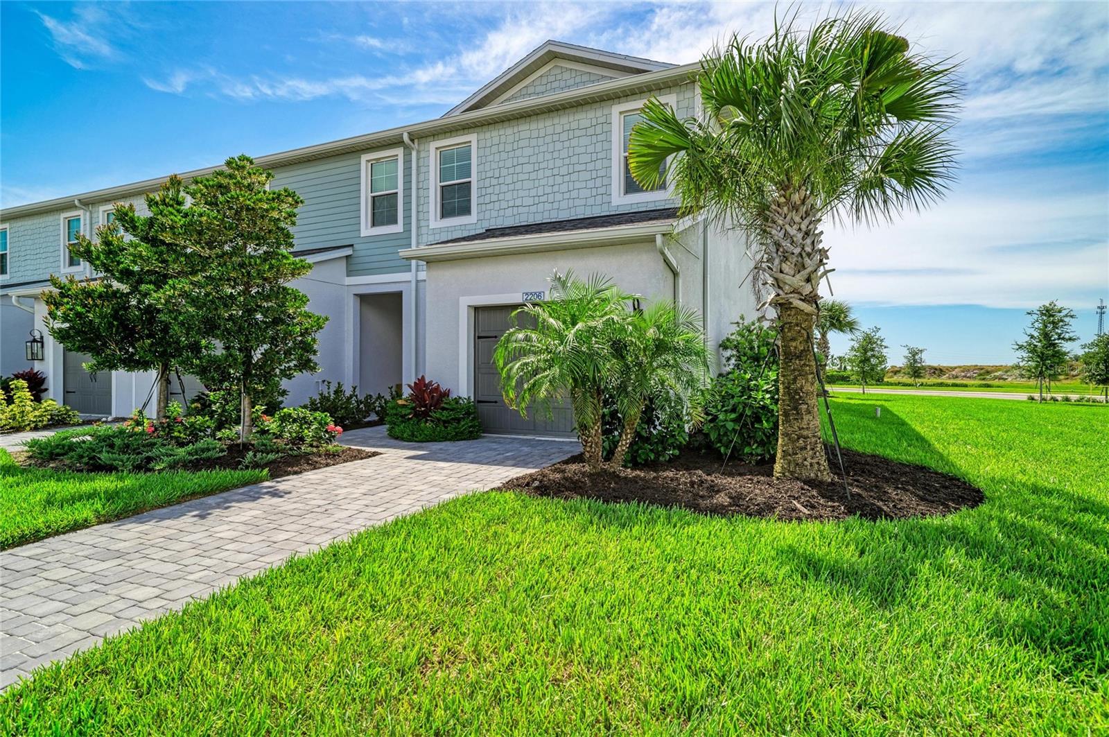 2206 WASHINGTON PALM CT - Photo 1