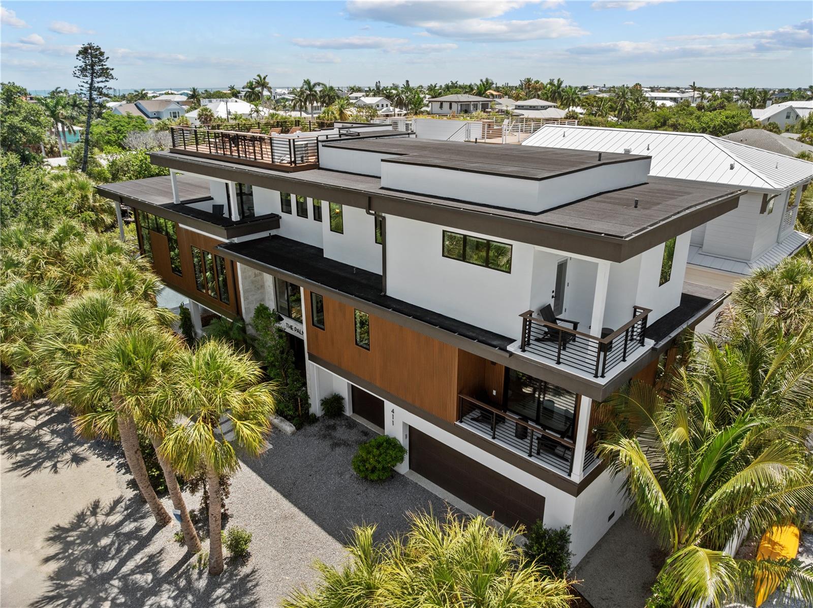411 PALM AVE - Photo 1
