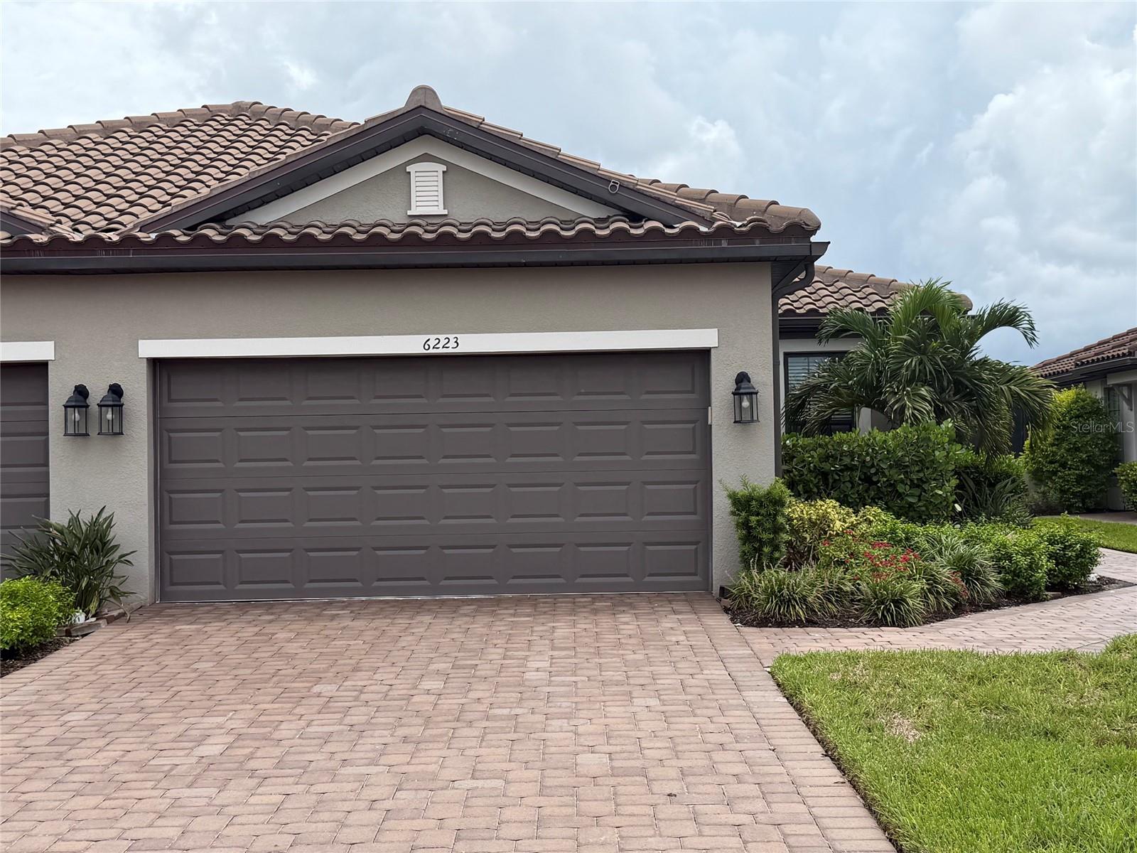 6223 PLATEAU CT - Photo 1