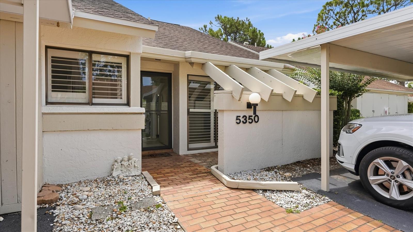 5350 MYRTLE #48 - Photo 1
