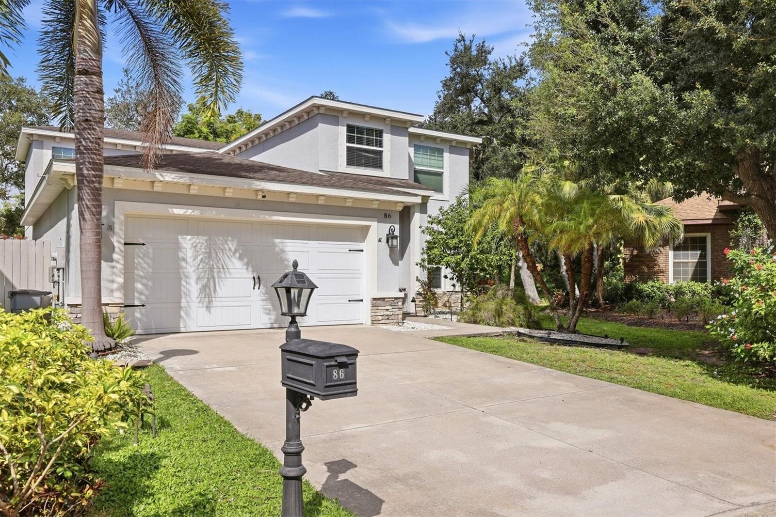 86 ARBOR OAKS DR - Photo 1
