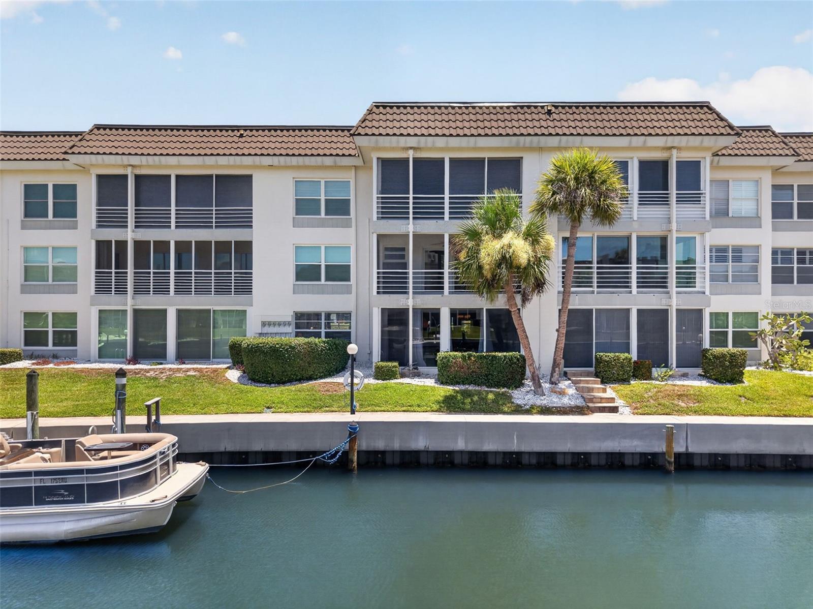 4390 EXETER DR #107 - Photo 1