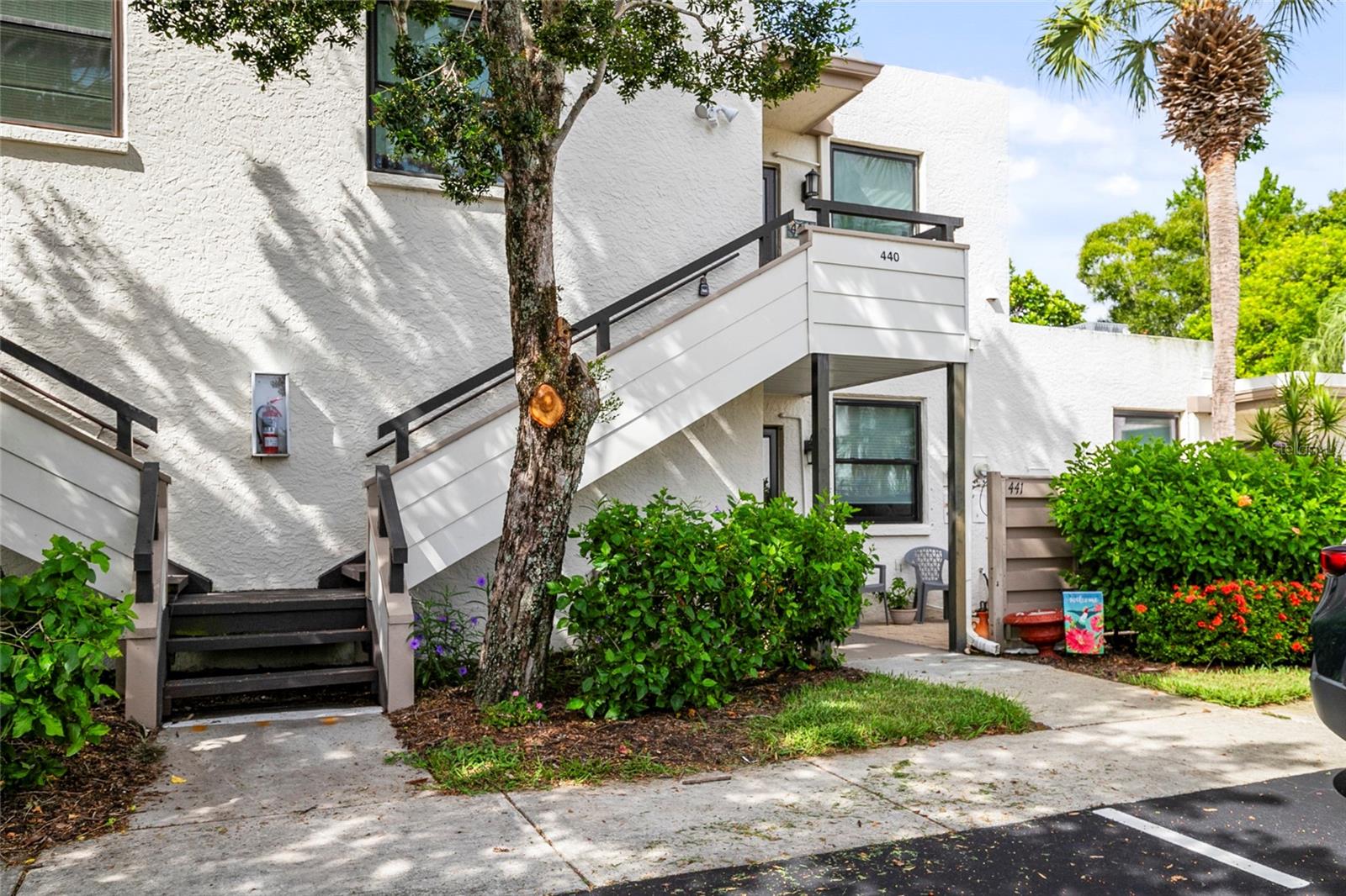 440 PALM TREE DR #N/A - Photo 1