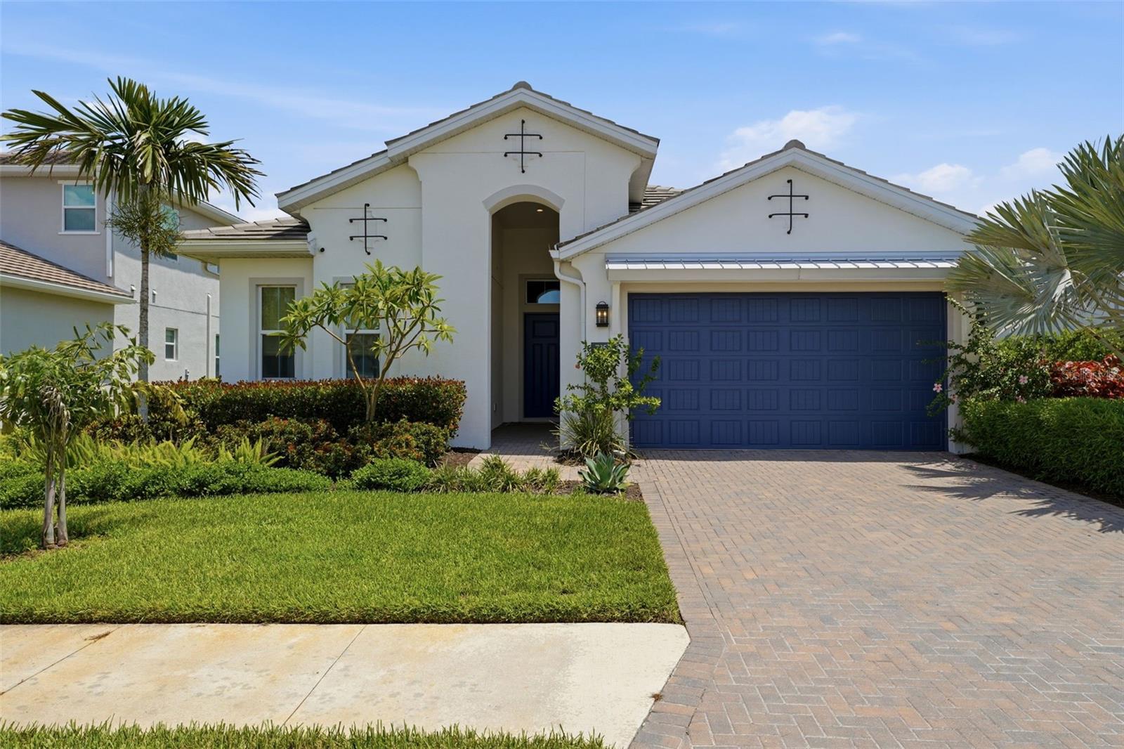7857 REDONDA LOOP - Photo 1