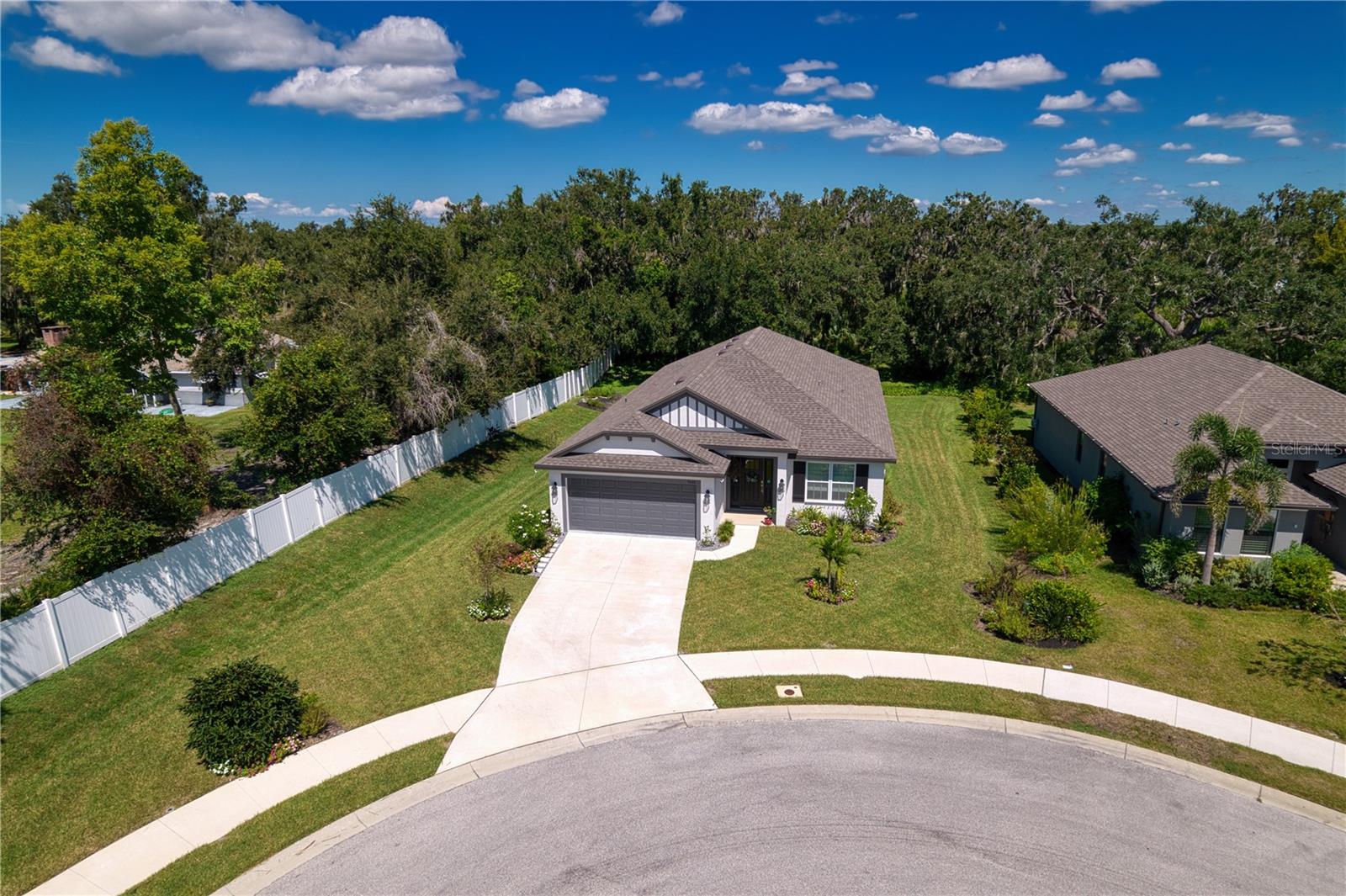 9406 43RD CT E - Photo 1