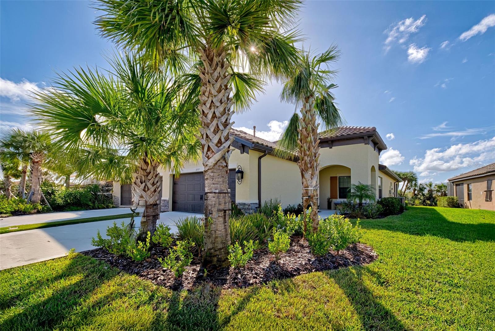 233 PALIDORO CIR - Photo 1