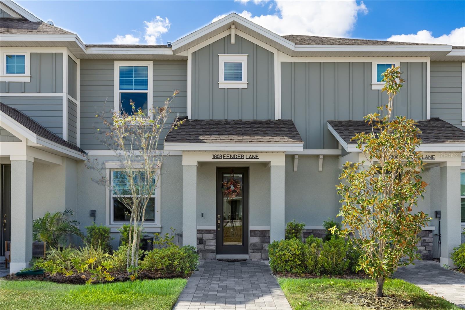 1808 FENDER LN - Photo 1