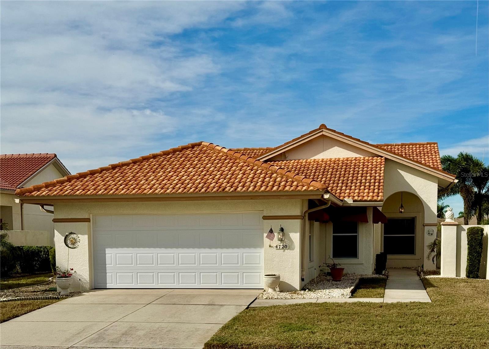4720 PERIDIA BLVD E - Photo 1