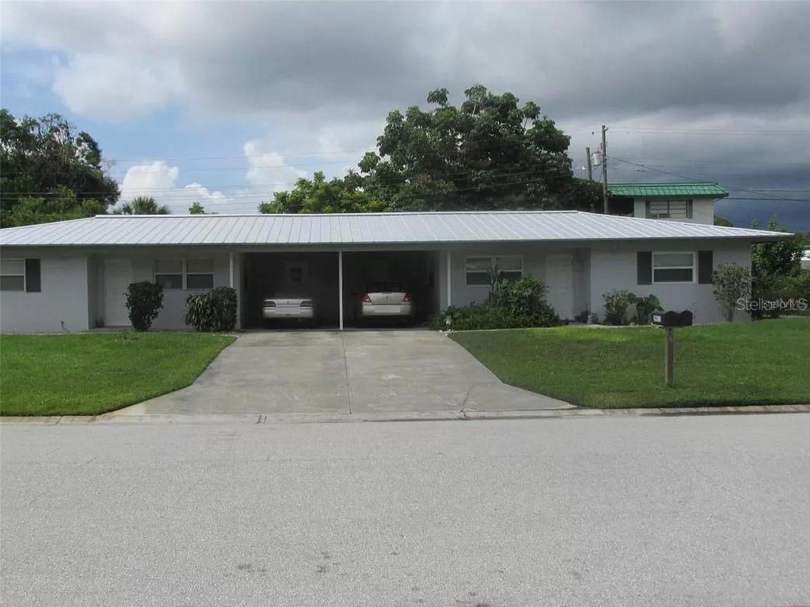 2911 BENTLEY ST - Photo 1