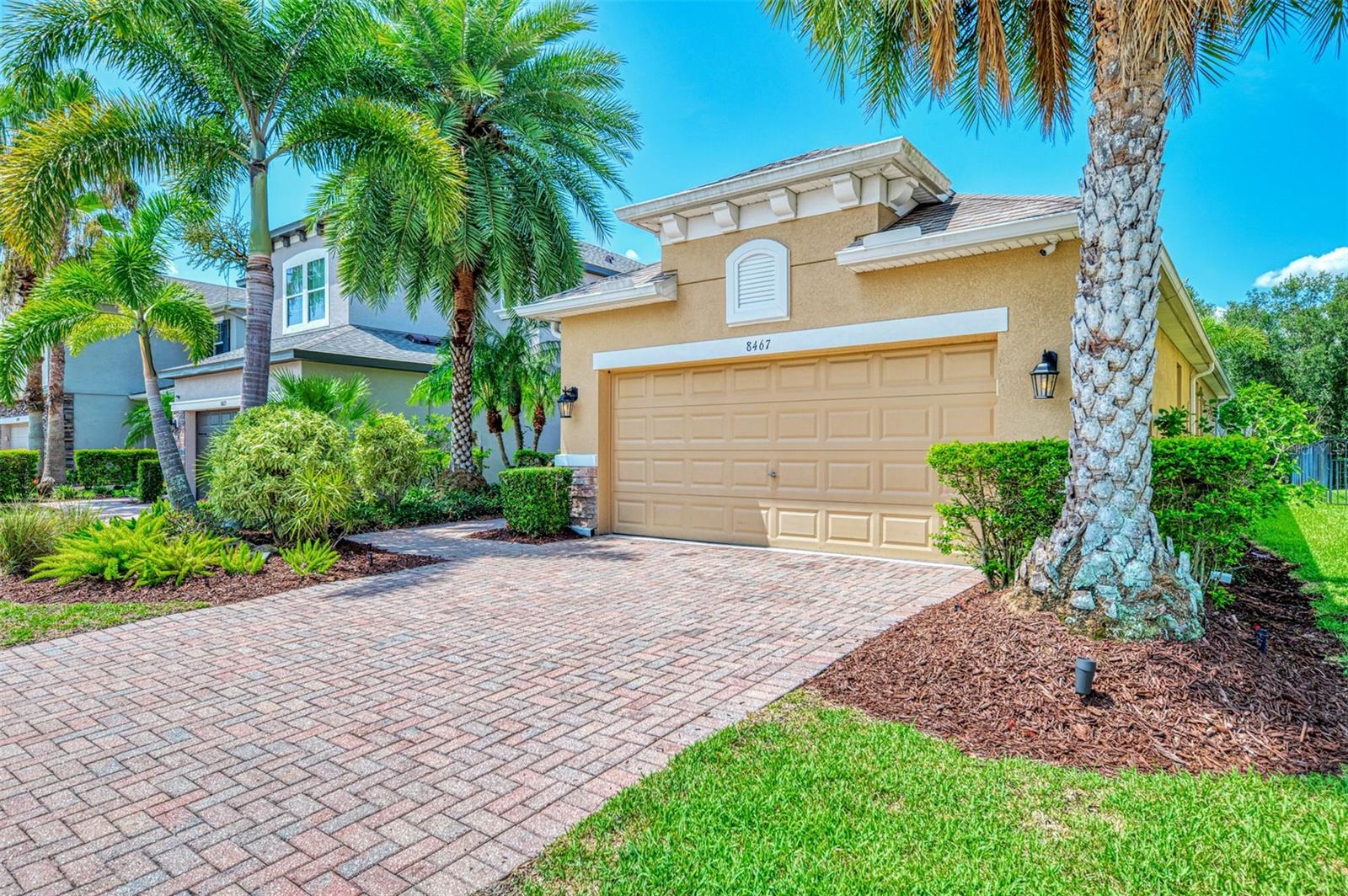 8467 NANDINA DR - Photo 1