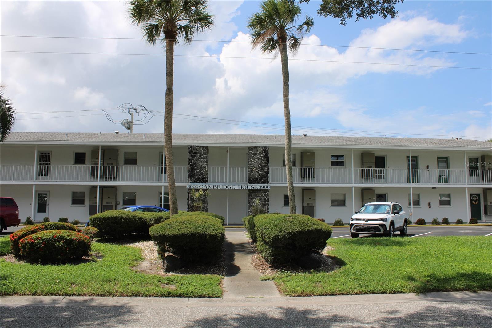 3900 ROXANE BLVD #10B - Photo 1