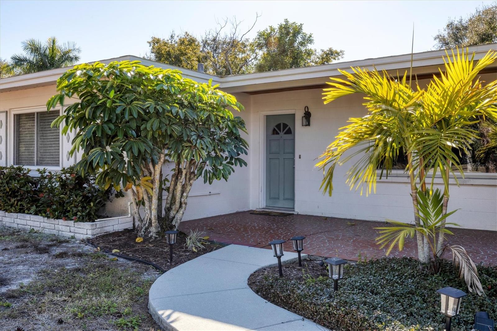 5201 STEVENS DR - Photo 1