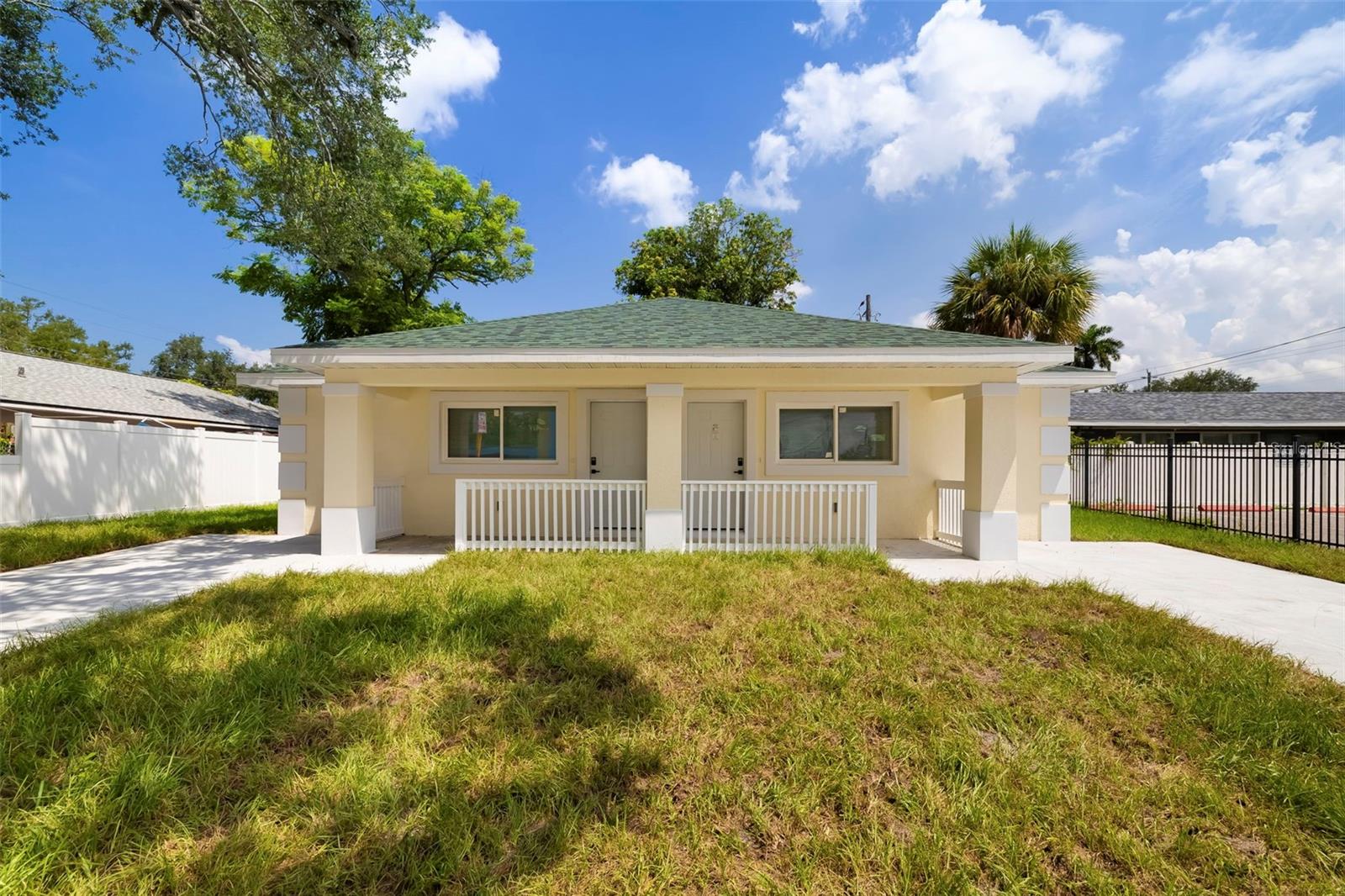 1414 17TH AVE W #A&B - Photo 1
