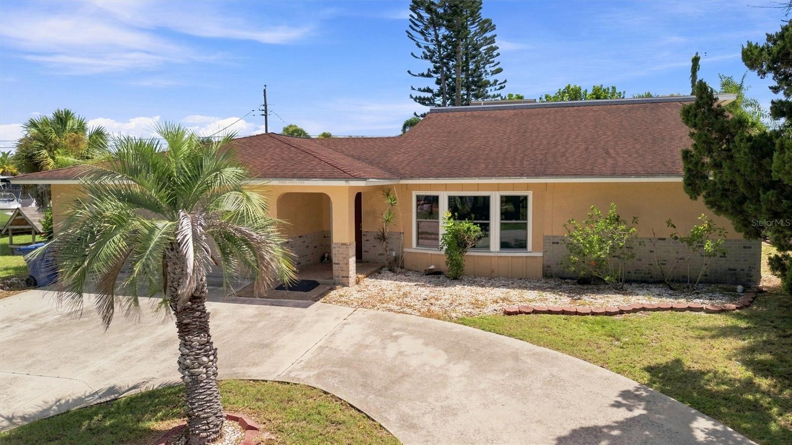 352 LAKE RD - Photo 1