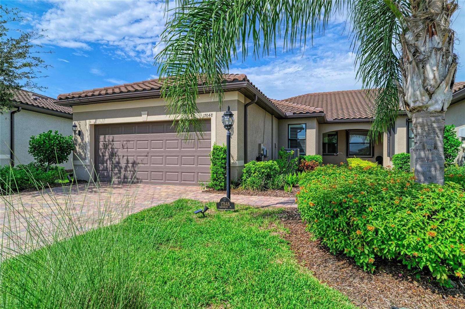 17648 NORTHWOOD PL - Photo 1