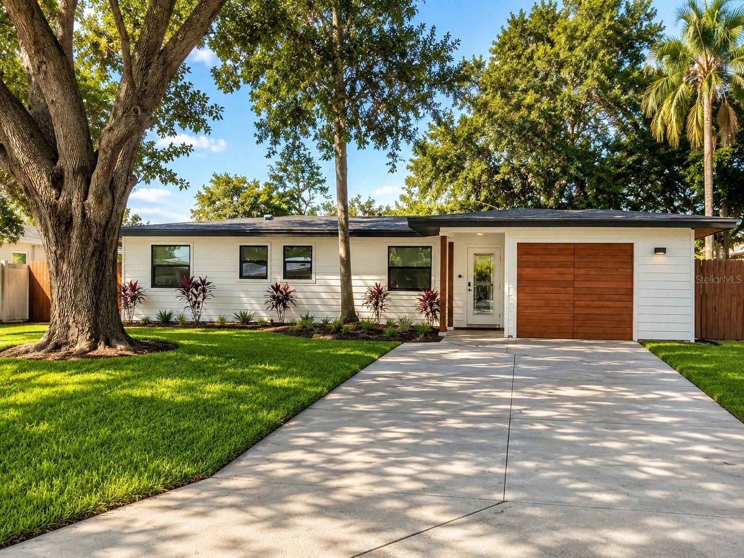 4460 EMERALD RIDGE DR - Photo 1