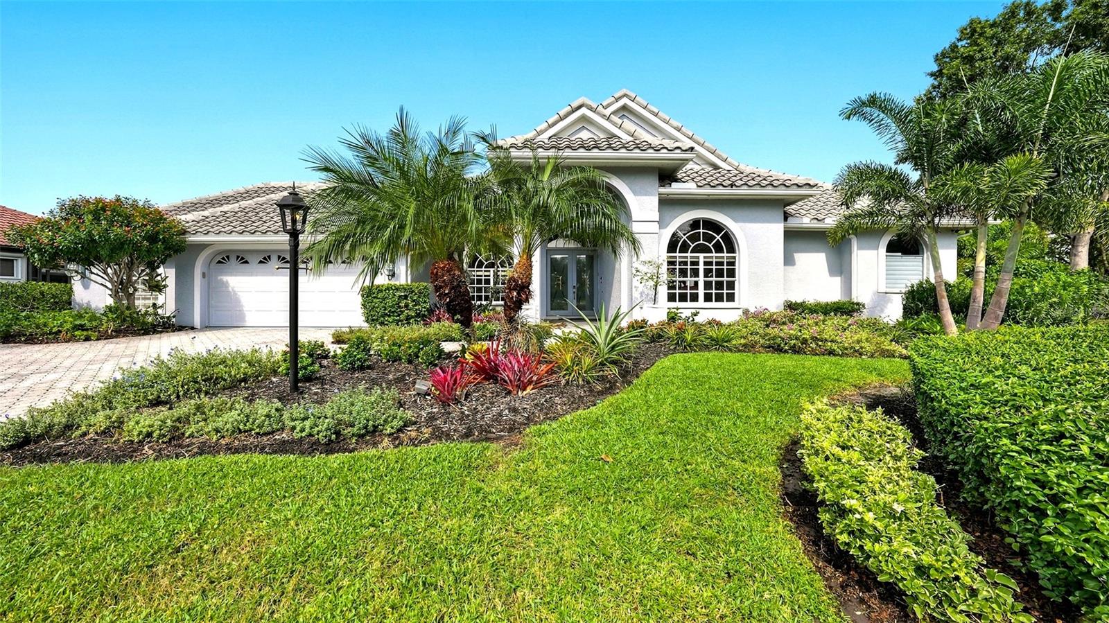8136 REGENTS CT - Photo 1