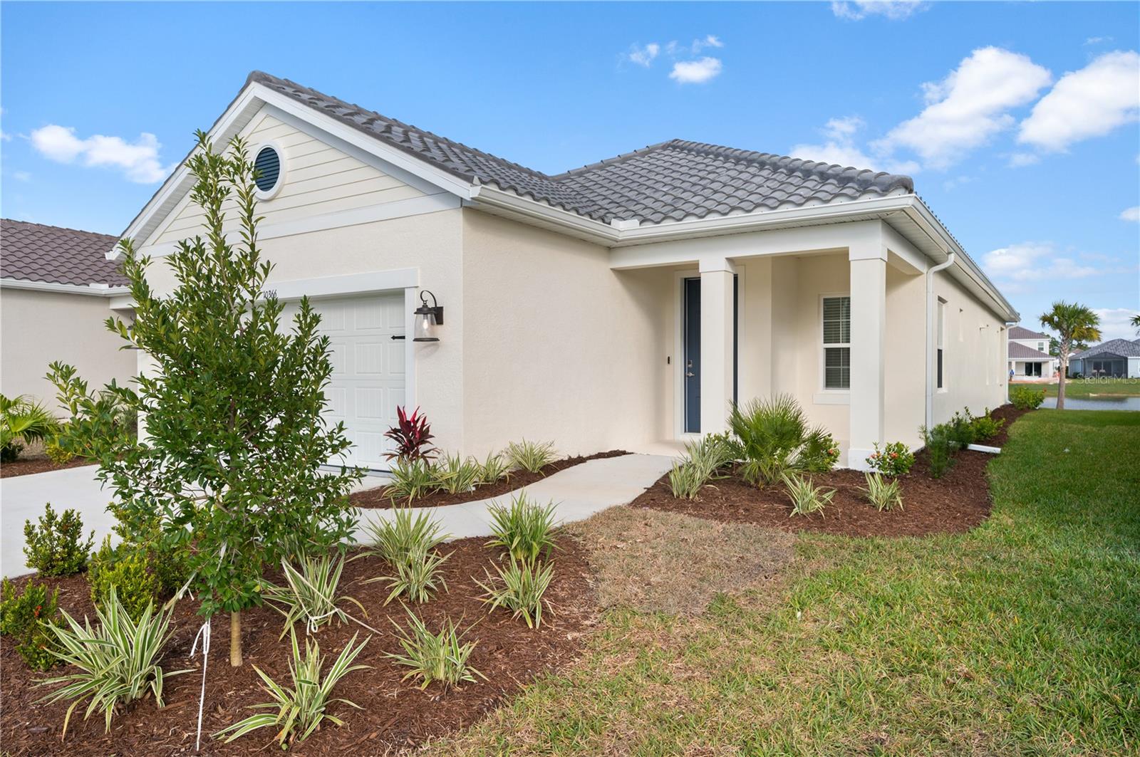 10366 LAKE GEORGE AVE - Photo 1