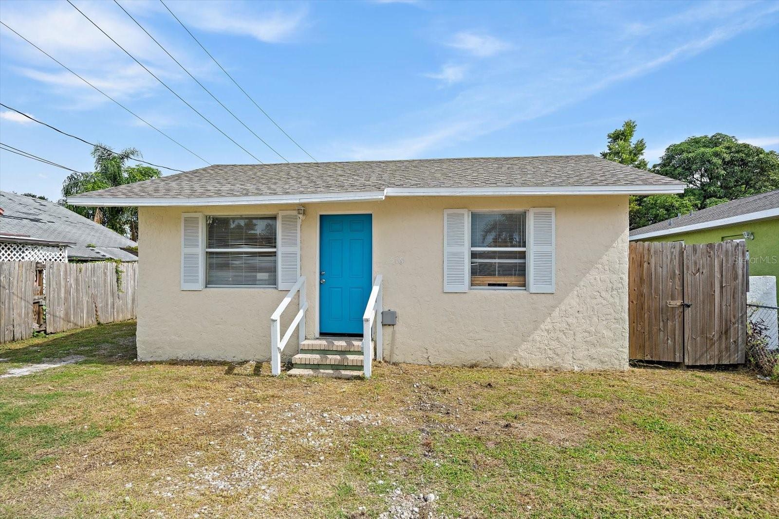 516 29TH ST E - Photo 1