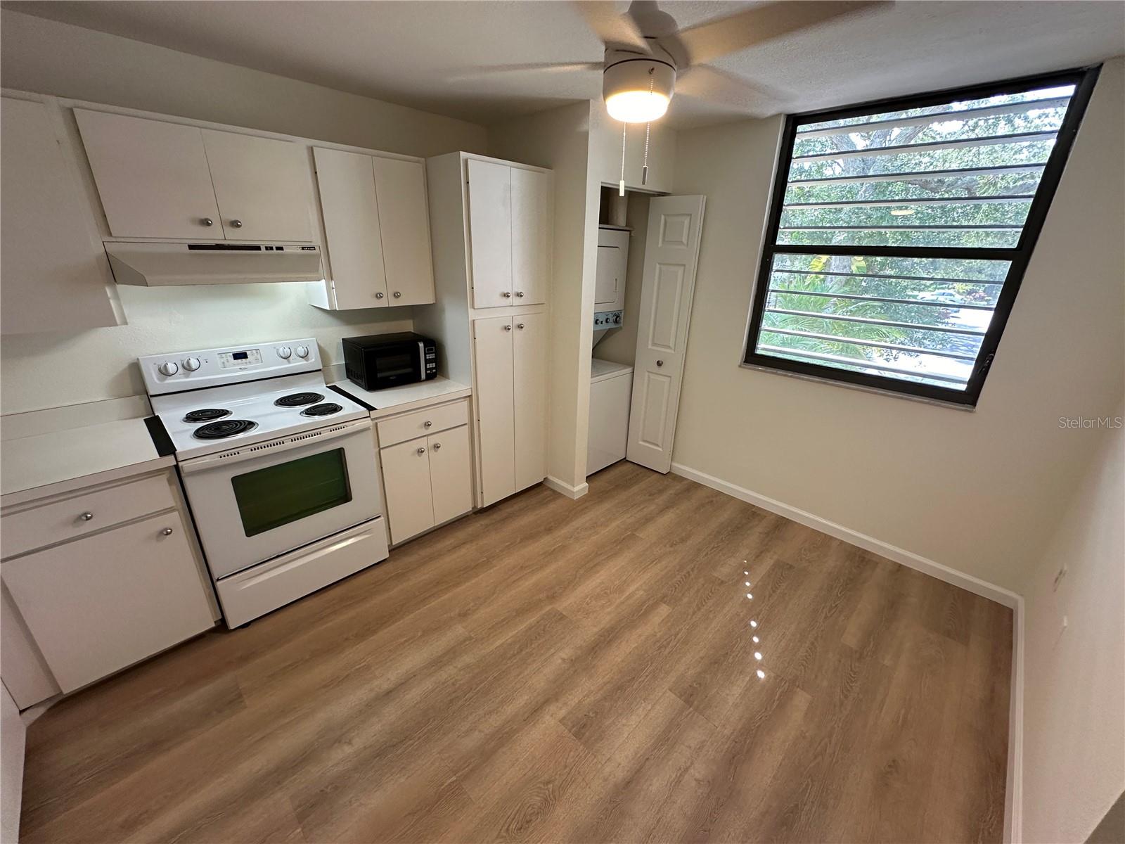 113 PINEHURST DR #113 - Photo 1