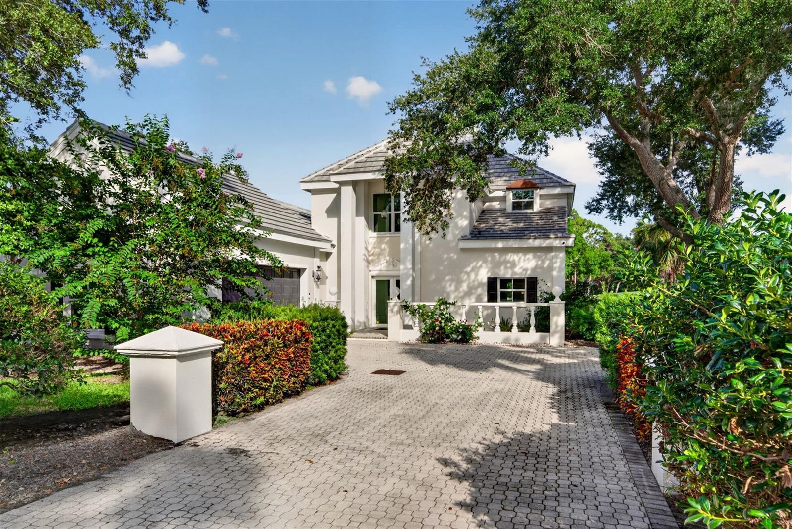 226 SAINT JAMES PARK - Photo 1