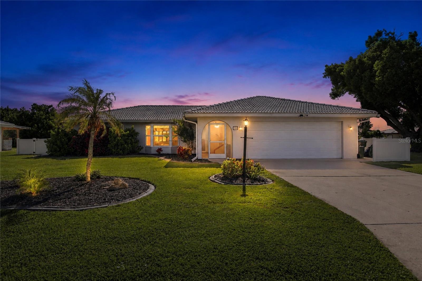 302 DEGAS DR - Photo 1