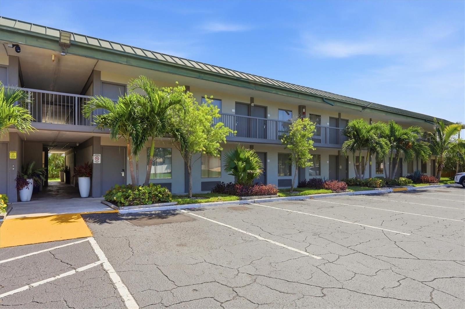 7150 N TAMIAMI TRL #S511 - Photo 1
