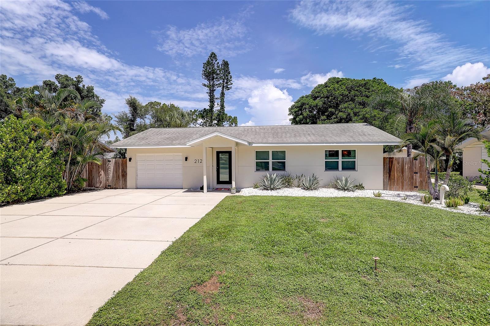 2121 PALM TER - Photo 1