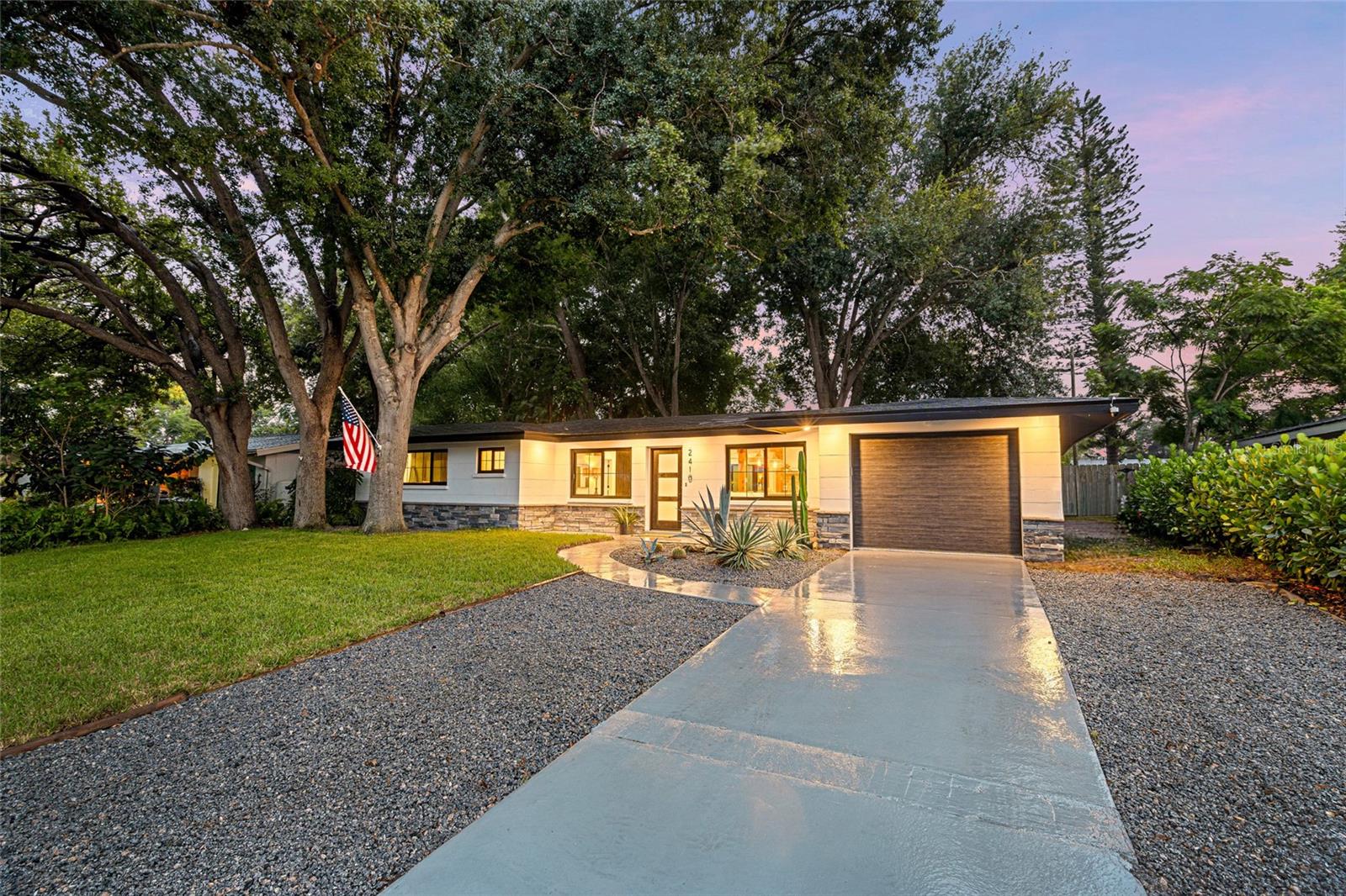 2410 VALENCIA DR - Photo 1