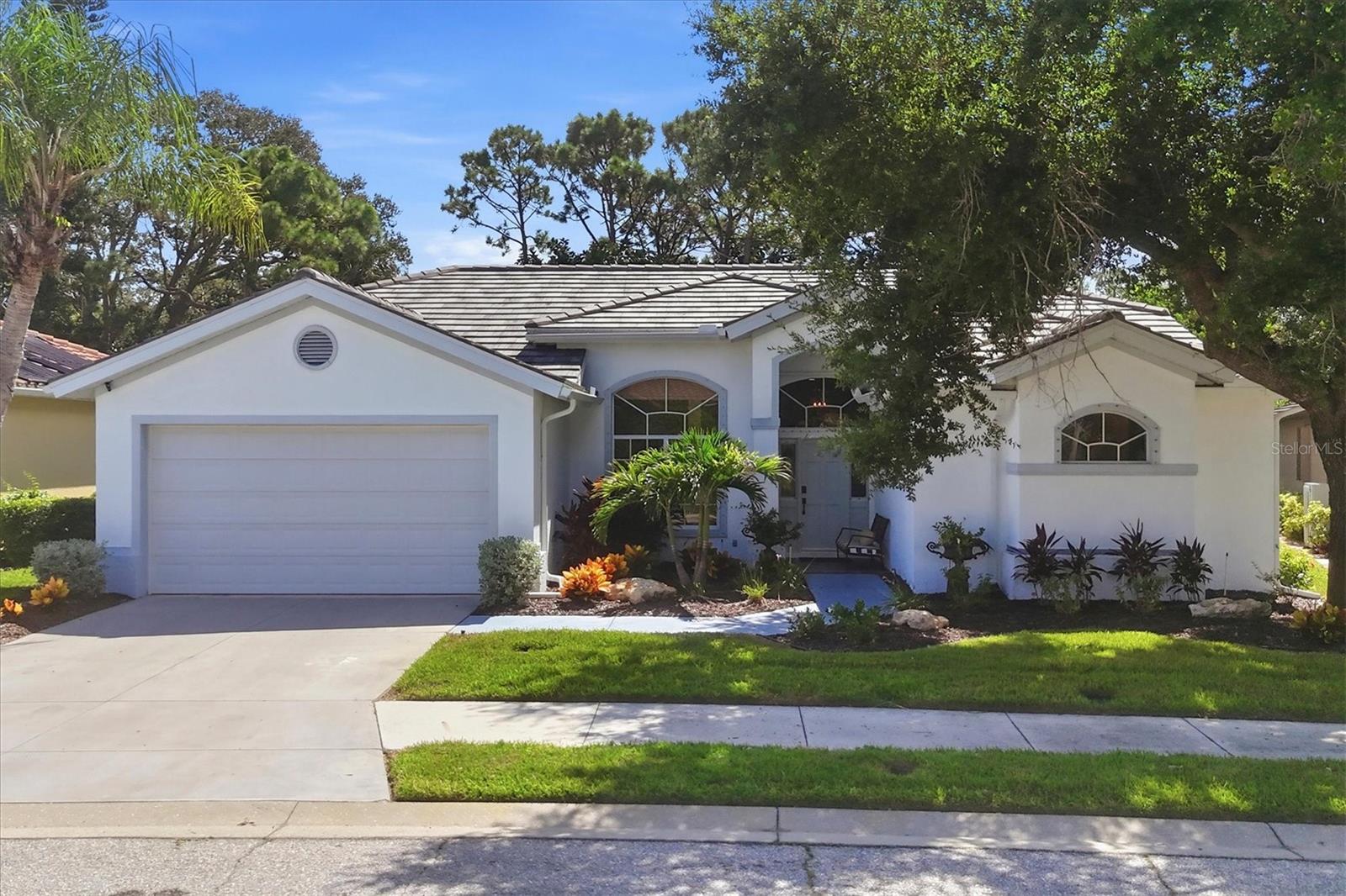 8857 HAVENRIDGE DR - Photo 1