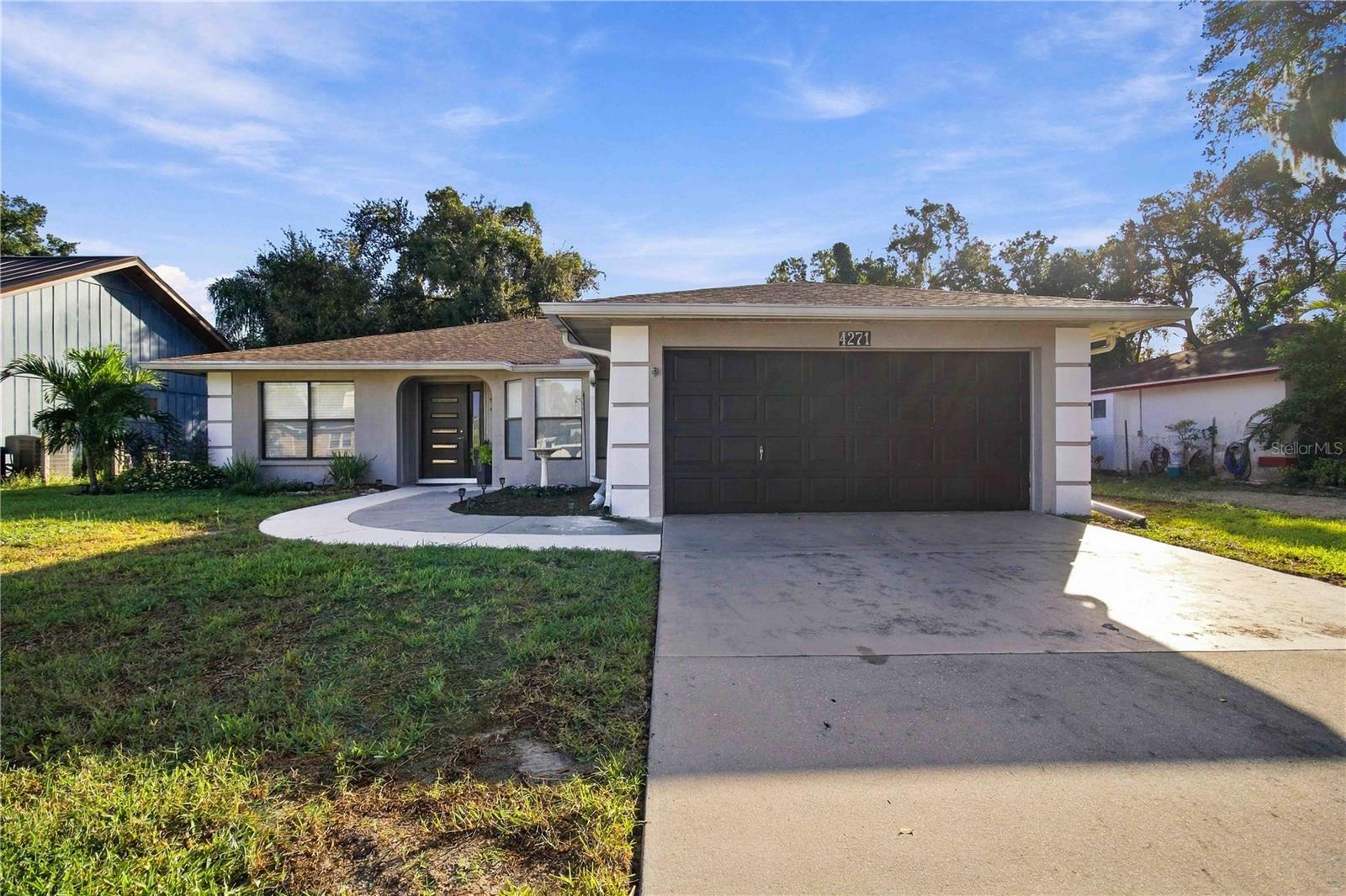 4271 BERKSHIRE DR - Photo 1