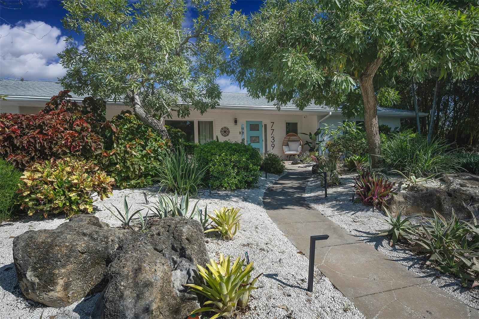 7739 WESTMORELAND DR - Photo 1