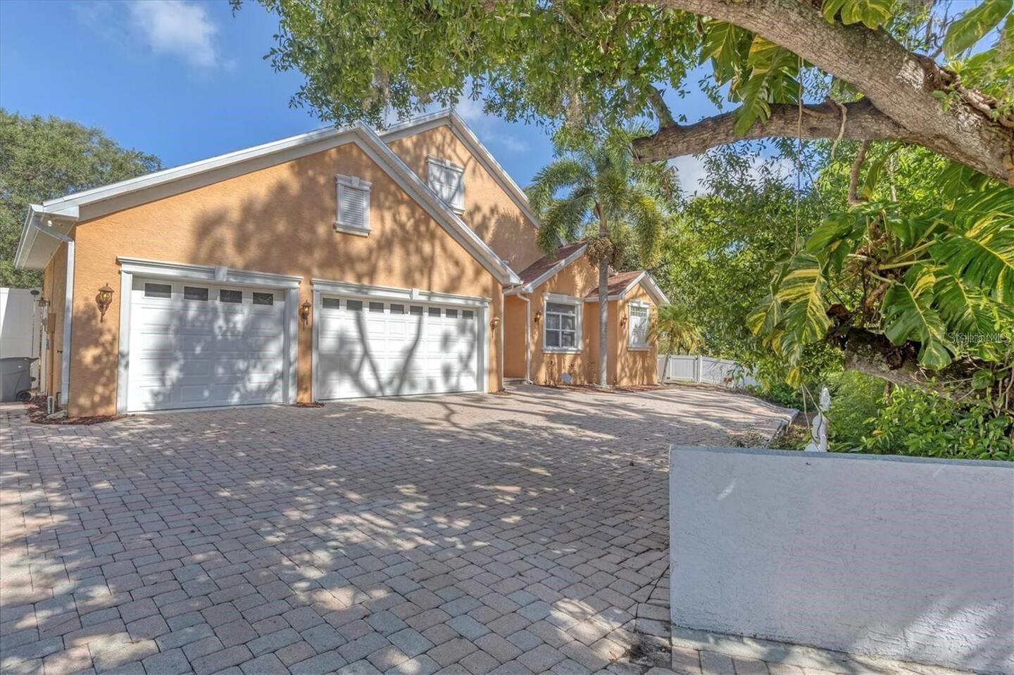 4250 SWIFT RD - Photo 1