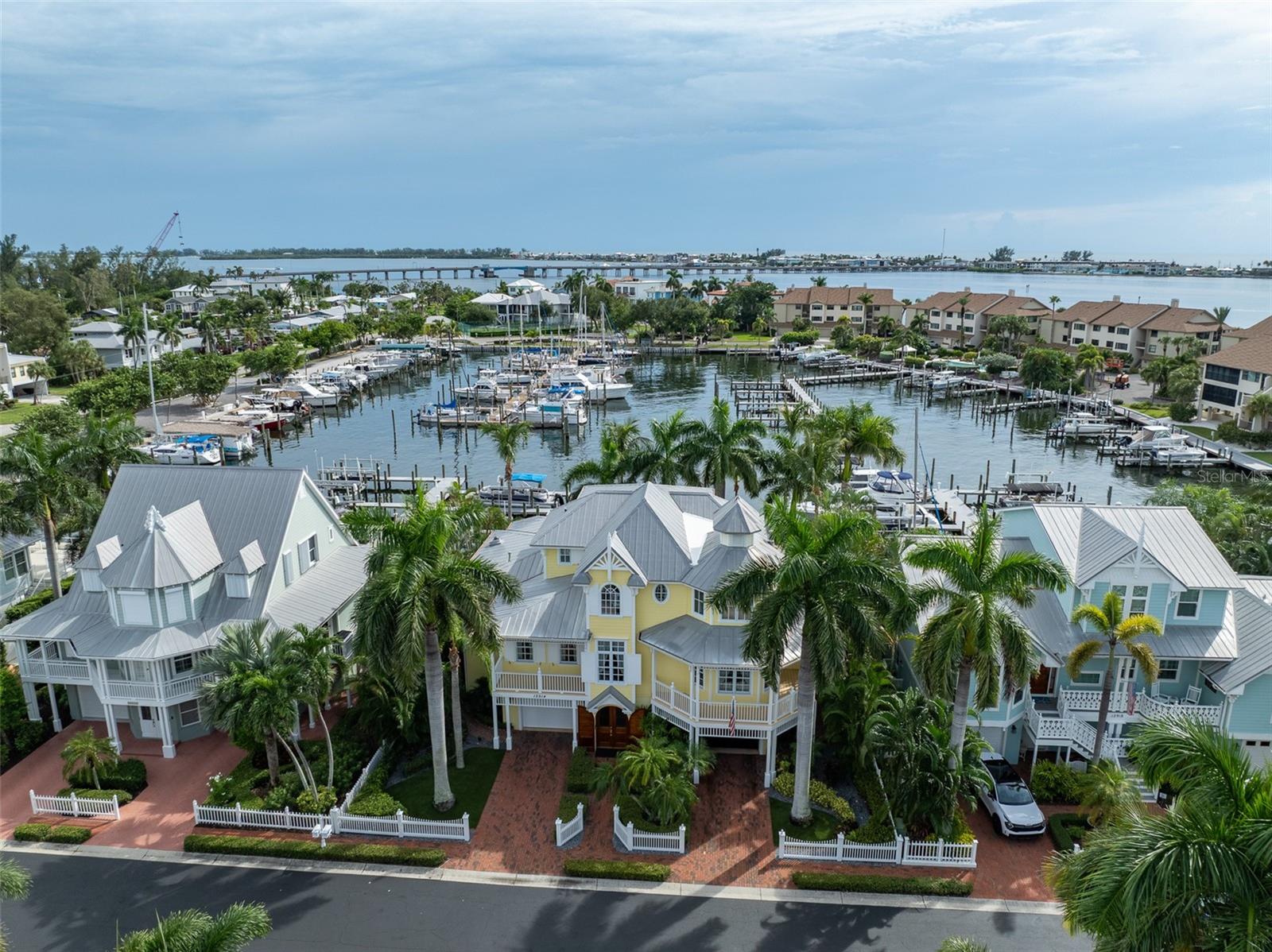 12914 YACHT CLUB PL - Photo 1
