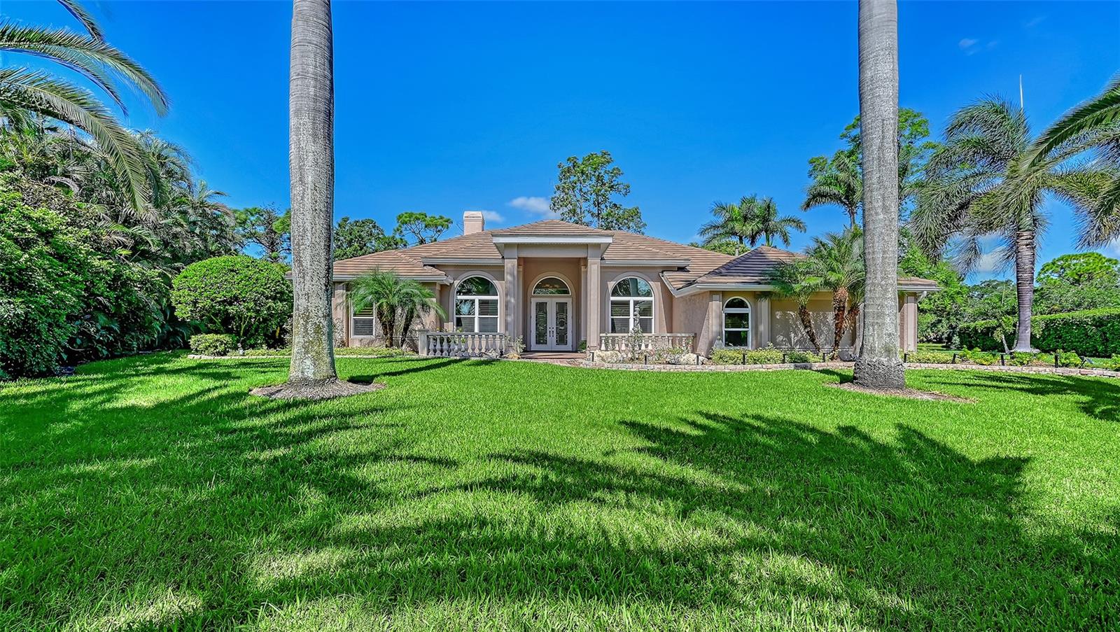 8866 BLOOMFIELD BLVD - Photo 1