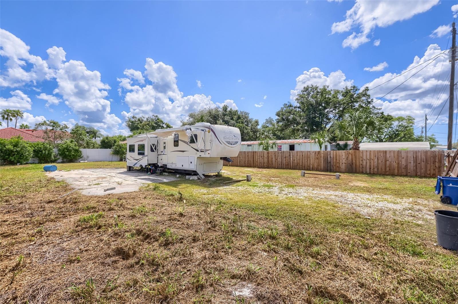 4929 VICTORIA AVE - Photo 1