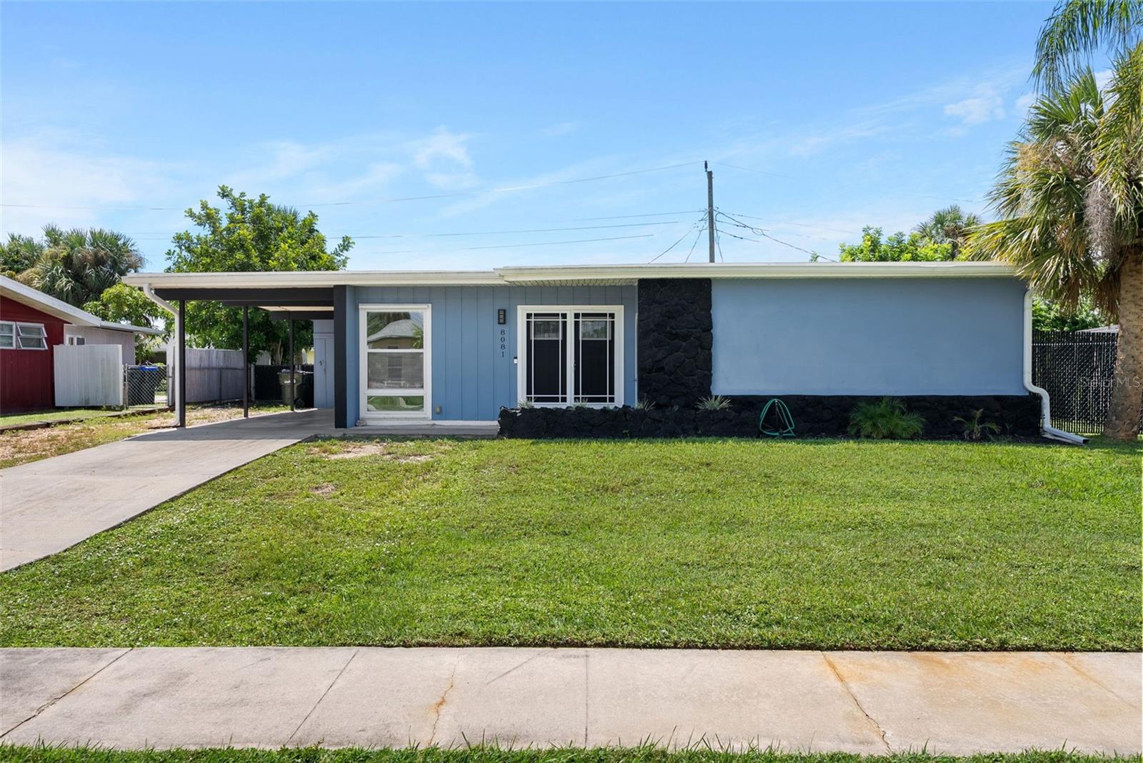 8081 CASCADAS AVE - Photo 1