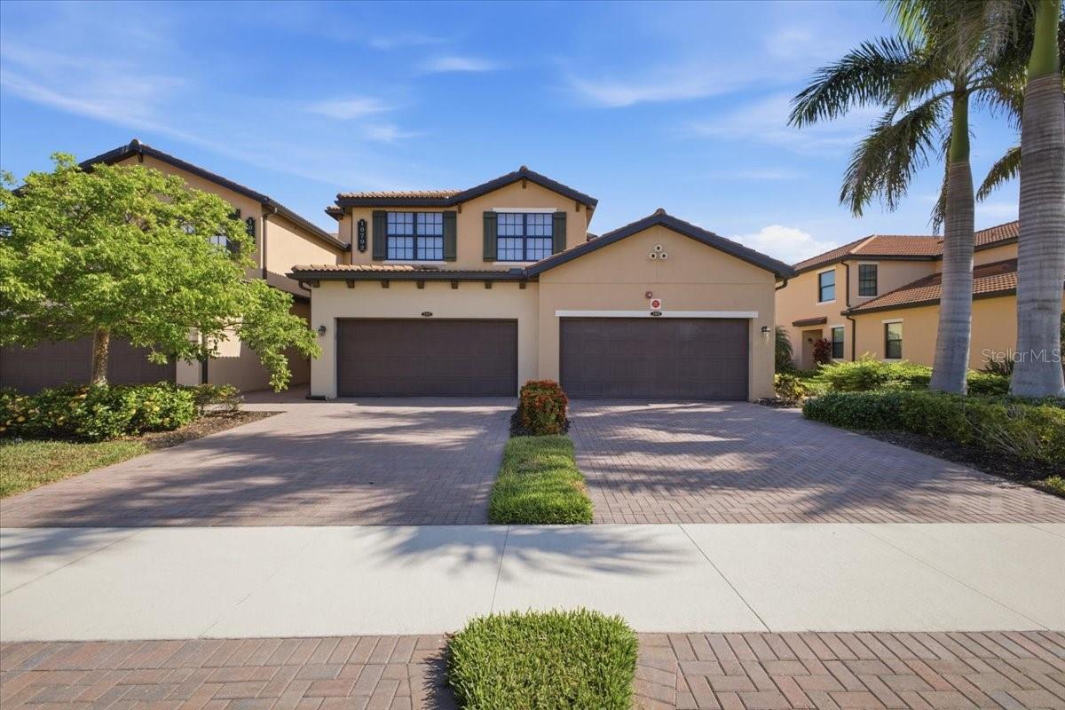 10792 TARFLOWER DR #102 - Photo 1