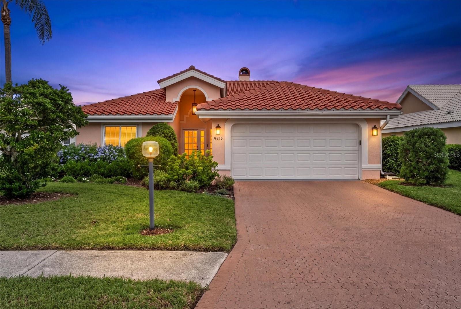 5815 FAIRWOODS CIR - Photo 1