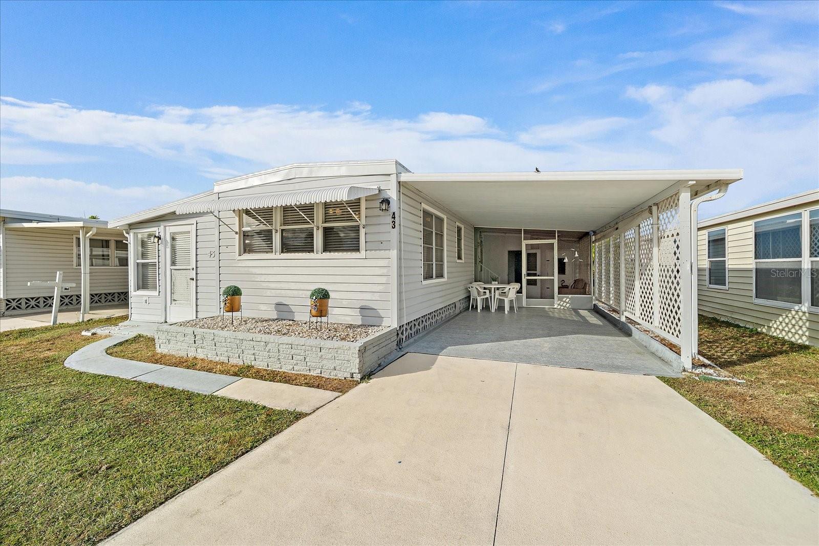 43 EDESSA DR - Photo 1