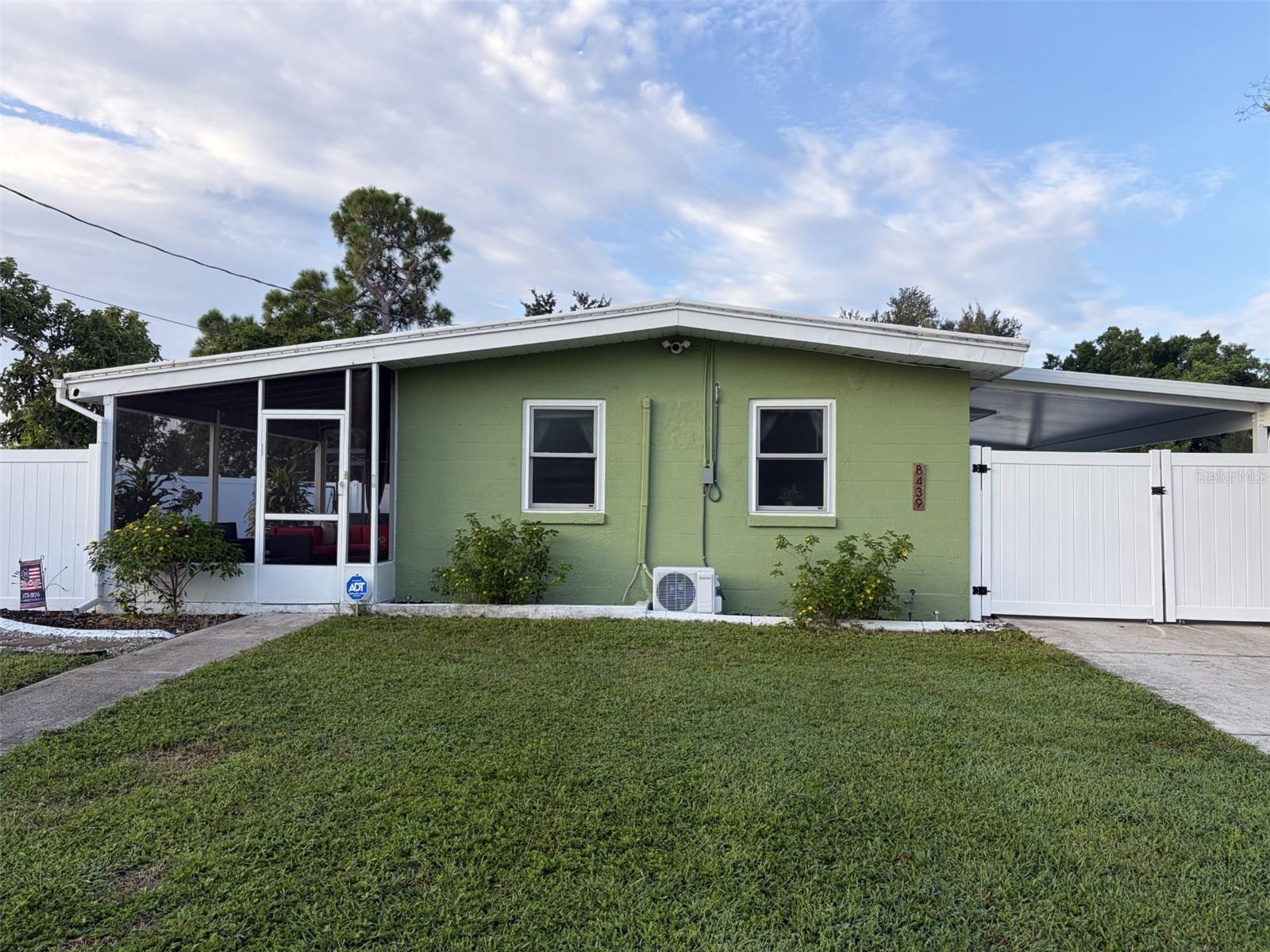 8439 DOROTHY AVE - Photo 1