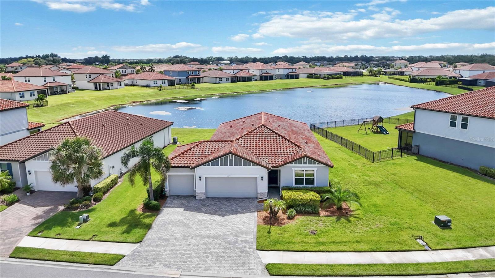13723 GREEN HAMMOCK PL - Photo 1
