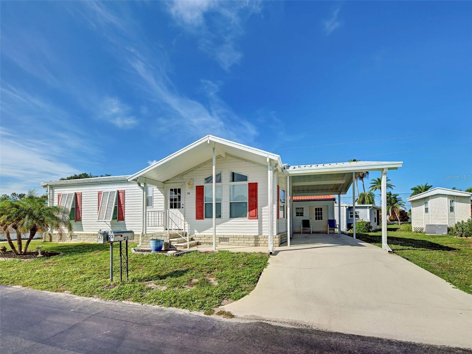 23 SIESTA CIR W - Photo 1