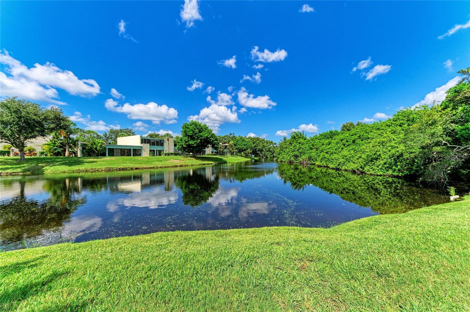 812 SPRING LAKES BLVD. - Photo 1
