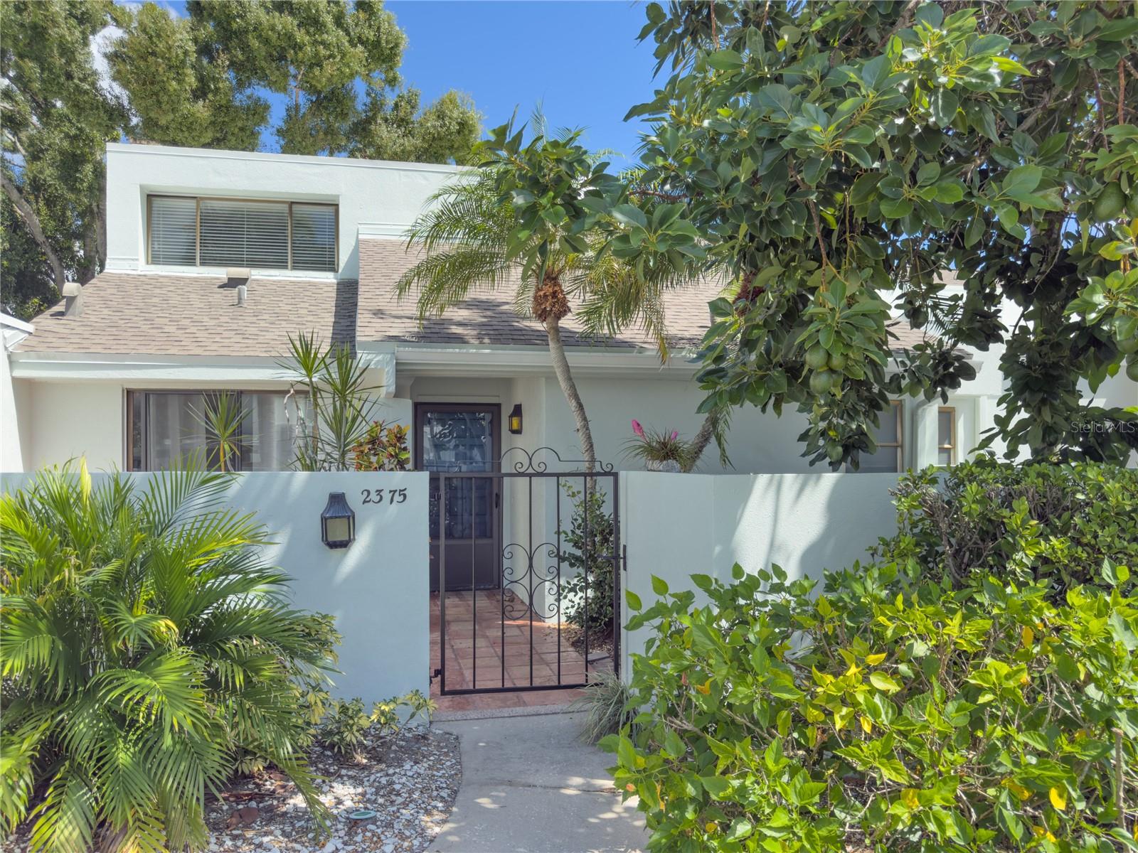 2375 LAKESIDE MEWS #D2 - Photo 1